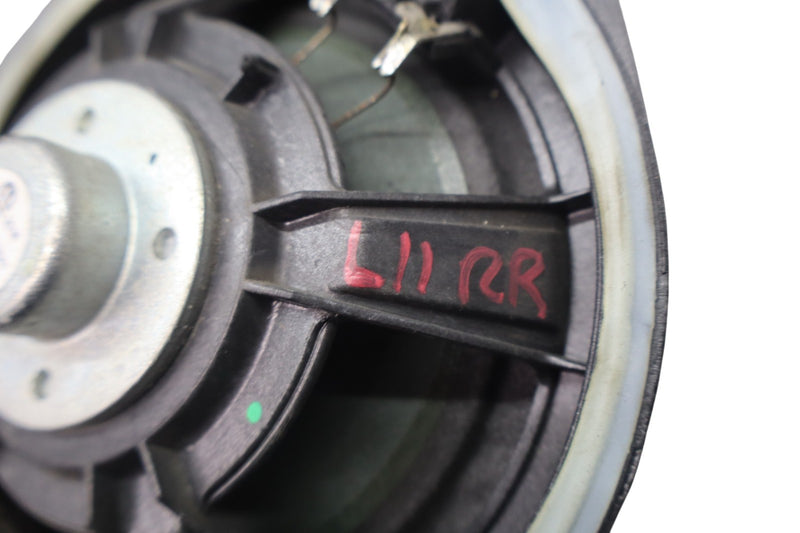 Load image into Gallery viewer, 17-23 Alfa Romeo Giulia Left Or Right Side Door Panel Audio Speaker Oem