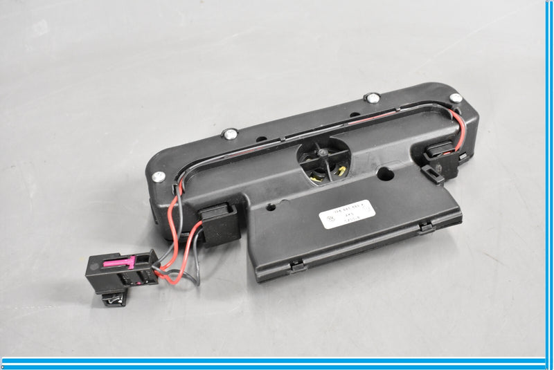 Load image into Gallery viewer, 11-18 Volkswagen VW Touareg Rear Right Passenger Seat Backrest Lock Release Oem
