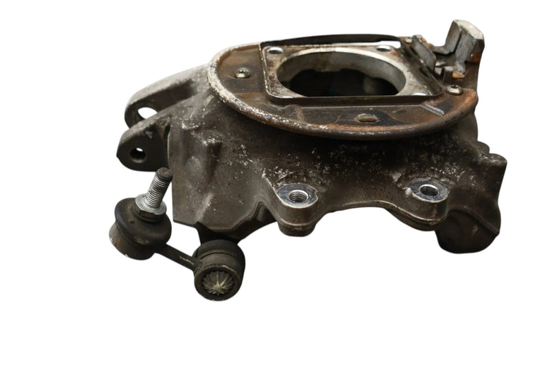 Load image into Gallery viewer, 06-10 Maserati Quattroporte M139 Rear Right Side Spindle Knuckle Hub OEM