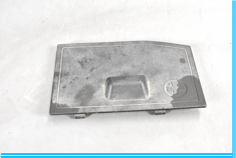 Load image into Gallery viewer, 09-16 Audi A4 Battery Jumper Access Cover 8K1819424 Oem