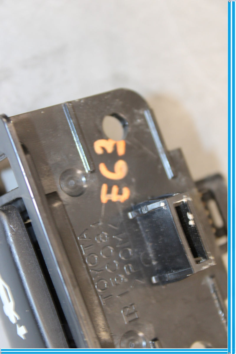 Load image into Gallery viewer, 07-17 Lexus LS460 Power Trunk Close Lid Control Switch Button 15C081 Oem