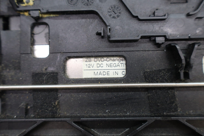 Load image into Gallery viewer, 09-15 BMW 740i 740Li 750i 750Li DVD Drive Changer Entertainment 911979807 Oem