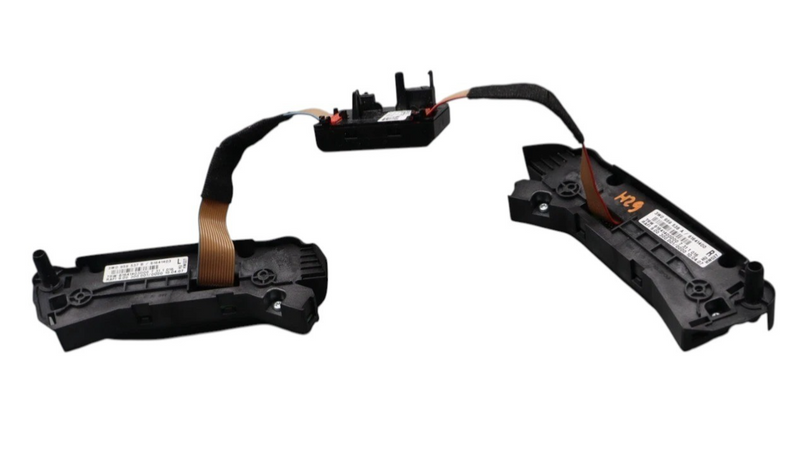 Load image into Gallery viewer, 03-12 Bentley Continental GT Left/Right Steering Wheel Switches 3W0880199AA OEM