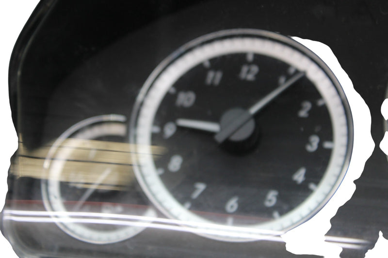 Load image into Gallery viewer, 10-16 Mercedes W212 E350 CLS550 Speedometer Instrument Cluster Gauge Oem