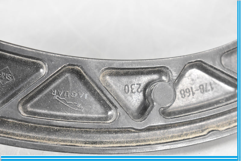 Load image into Gallery viewer, 13-15 Jaguar XF Front Left Or Right Side Windshield Wiper Arm Oem