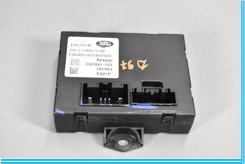 Load image into Gallery viewer, 18-20 Jaguar E-Pace Tailgate Control Module Unit Oem