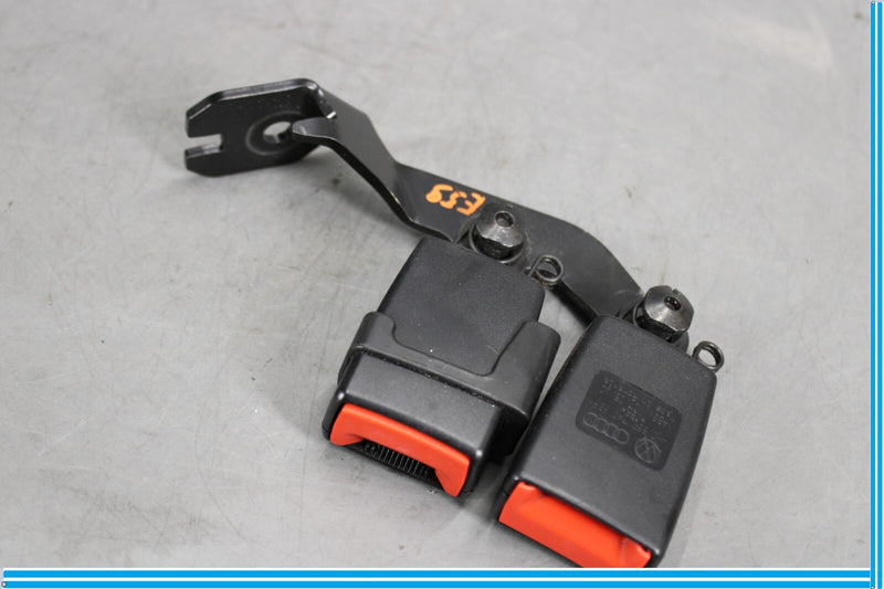 Load image into Gallery viewer, 11-18 Audi A8 Quattro Rear Center Double Seat Belt Buckle Receiver Oem