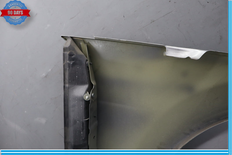Load image into Gallery viewer, 08-14 Mercedes W204 C250 E350 Left Driver Side Fender Cover Assembly Oem