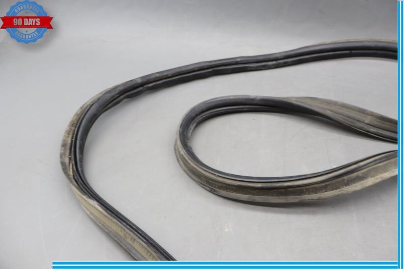 Load image into Gallery viewer, 2012 Fiat 500 Pop Rear Windshield Windscreen Rubber Seal Gasket Oem