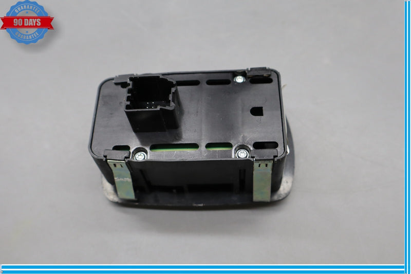 Load image into Gallery viewer, 14-22 Maserati Ghibli M157 Front or Rear Right Side Window Regulator Switch Oem