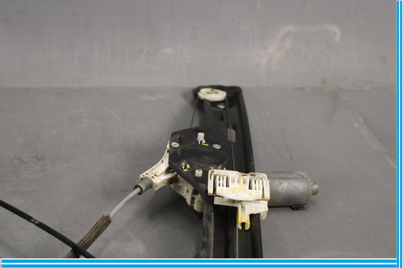 Load image into Gallery viewer, 07-13 BMW X5 E70 Front Left Driver Door Window Regulator Motor Oem