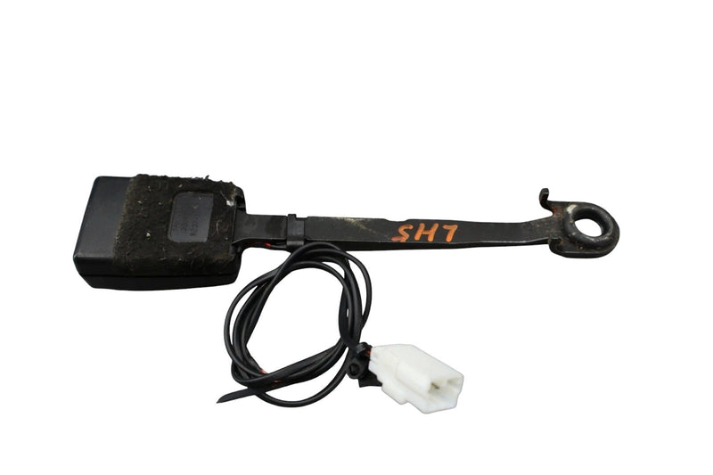 Load image into Gallery viewer, 03-13 Maserati Quattroporte M139 Front Left Driver Side Seat Belt Buckle Oem