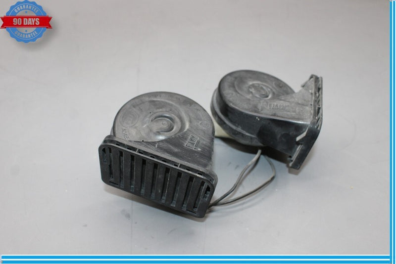 Load image into Gallery viewer, 09-15 Jaguar X250 XF High Low Note Tone Horns Set Black 0055306 Oem