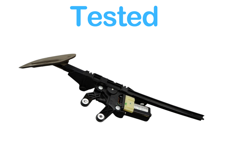 Load image into Gallery viewer, 10-17 Audi A5 A5 Quattro S5 Front Right Passenger Seat Belt Tensioner Motor OEM