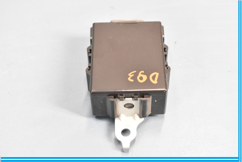 Load image into Gallery viewer, 07-12 Lexus LS460 Bus Buffer Computer Control Module 8911250030 Oem
