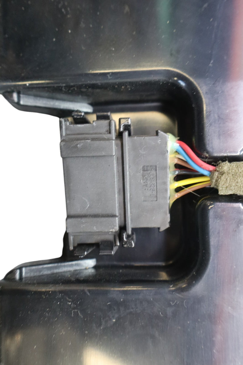 Load image into Gallery viewer, 03-19 Maserati Quattroporte M139 Front Bose Subwoofer Sound Speaker Oem