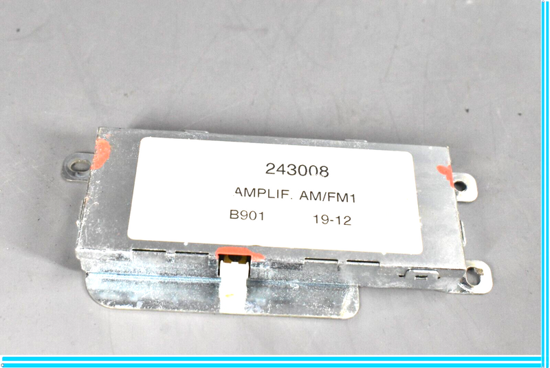 Load image into Gallery viewer, 09-13 Maserati Quattroporte M139 Rear Right Antenna AM/FM Amplifier Module Oem