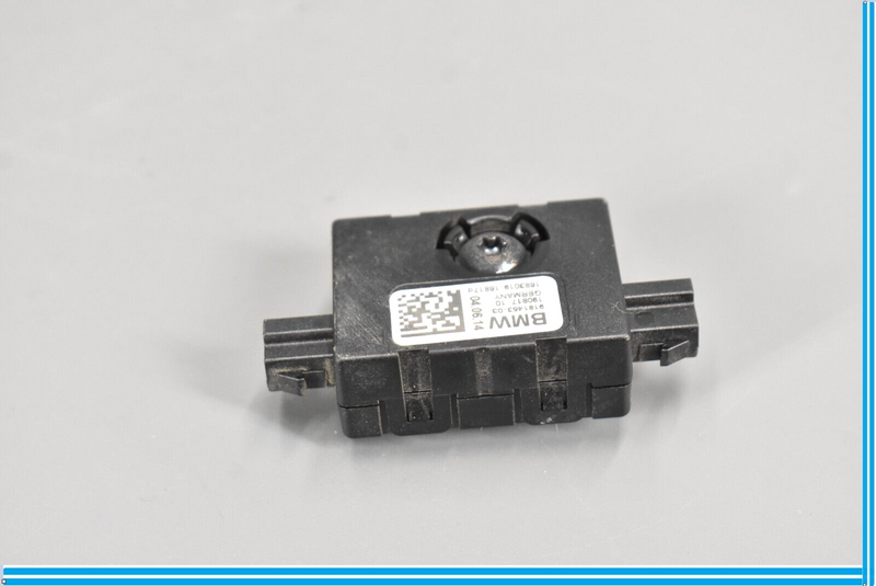 Load image into Gallery viewer, 12-15 BMW E84 X1 Aerial Antenna Amplifier Diversity Module Oem