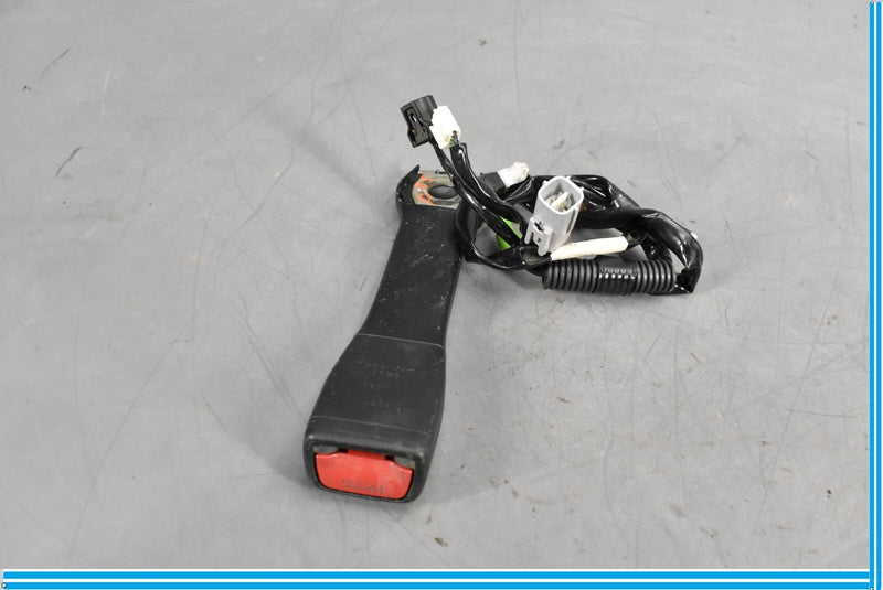 Load image into Gallery viewer, 07-12 Lexus LS460 XF40 Front Left Driver Seat Belt Seatbelt Buckle Oem