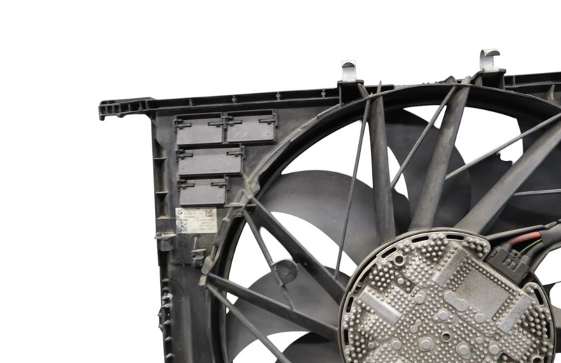 Load image into Gallery viewer, 10-19 BMW 740i 740Li 750i Engine Radiator Cooling Fan Shroud Motor Assembly Oem