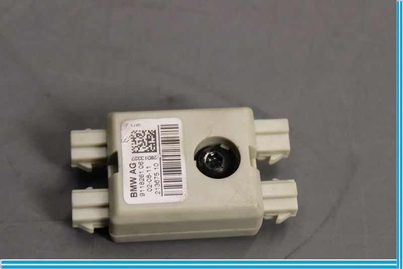 Load image into Gallery viewer, 09-15 BMW 750i 750Li F01 Rear Right Side Antenna Trap Circuit Module Unit Oem