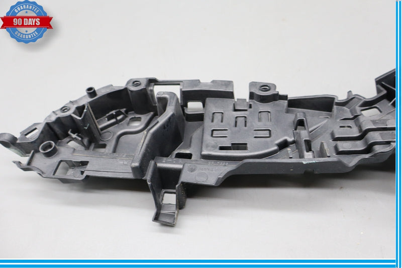 Load image into Gallery viewer, 13-19 Mercedes GL450 GL550 X166 Front Right Seat Outer Trim Cover Bracket Oem