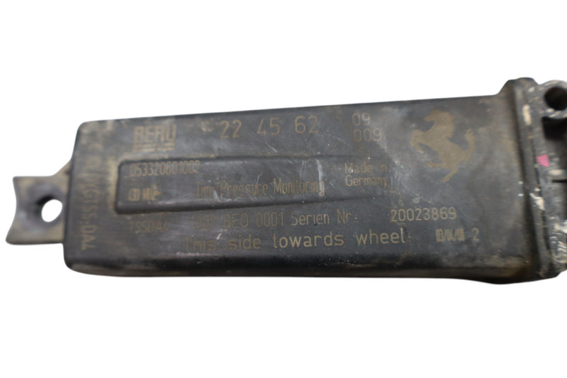 Load image into Gallery viewer, 05-13 Maserati Quattroporte M139 TPMS Tire Pressure Monitor Sensor 224562 Oem