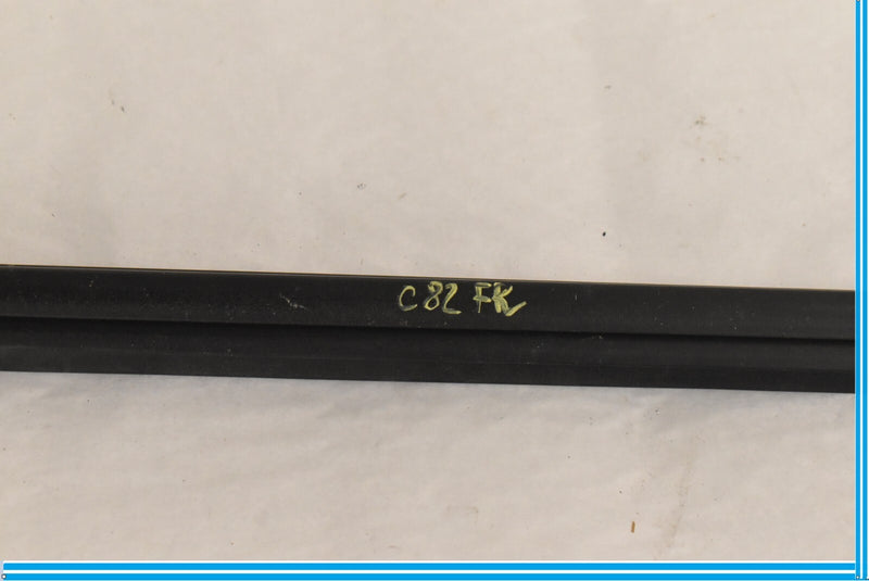 Load image into Gallery viewer, 2014-2018 MERCEDES CLA250 W117 FRONT RIGHT PASSENGER WINDOW INNET BELT SEAL OEM