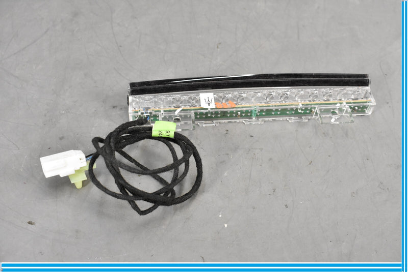 Load image into Gallery viewer, 05-08 Maserati Quattroporte M139 Rear Deck 3rd Third Brake Light Lamp Led Oem