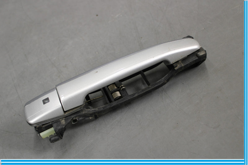 Load image into Gallery viewer, 96-03 Mercedes W210 E320 E430 Front Right Passenger Side Door Handle Silver Oem