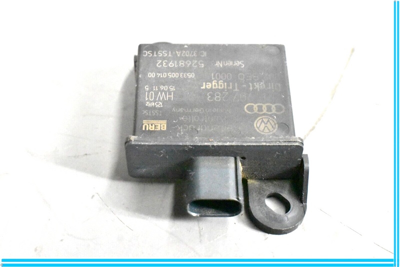 Load image into Gallery viewer, 11-18 Porsche Cayenne Tire Pressure Monitor Sensor Module Tpms 7PP907283 Oem