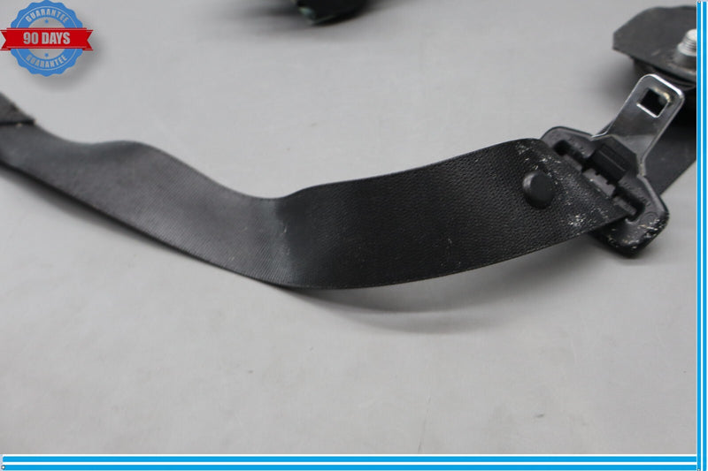Load image into Gallery viewer, 07-12 Mercedes GL450 GL550 Front Right Seat Belt Seatbelt Retractor Oem