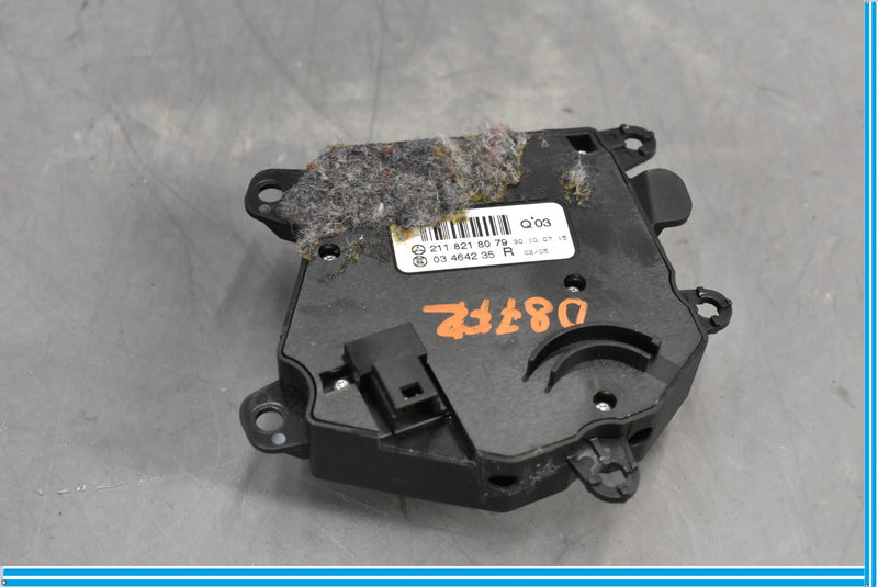 Load image into Gallery viewer, 06-11 Mercedes CLS550 CLS500 W219 Front Right Seat Control Button Switch Oem