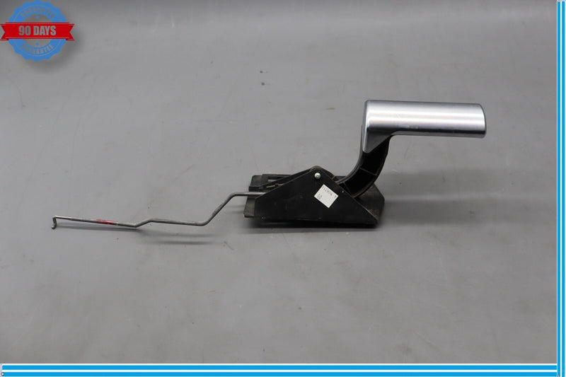 Load image into Gallery viewer, 03-09 Hummer H2 Front Left Driver Side Interior Door Handle 15186042 Oem