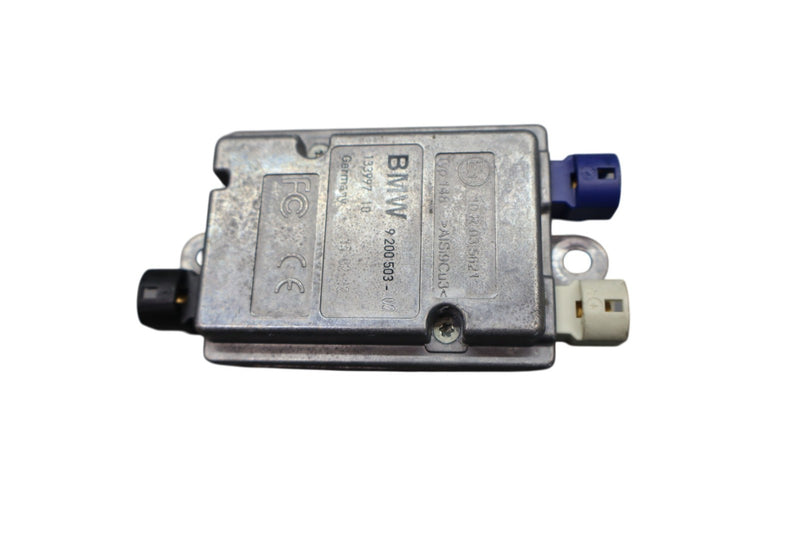 Load image into Gallery viewer, 09-15 BMW 740i 750Li xDrive USB Hub Antenna Control Unit 9200503-02 Oem