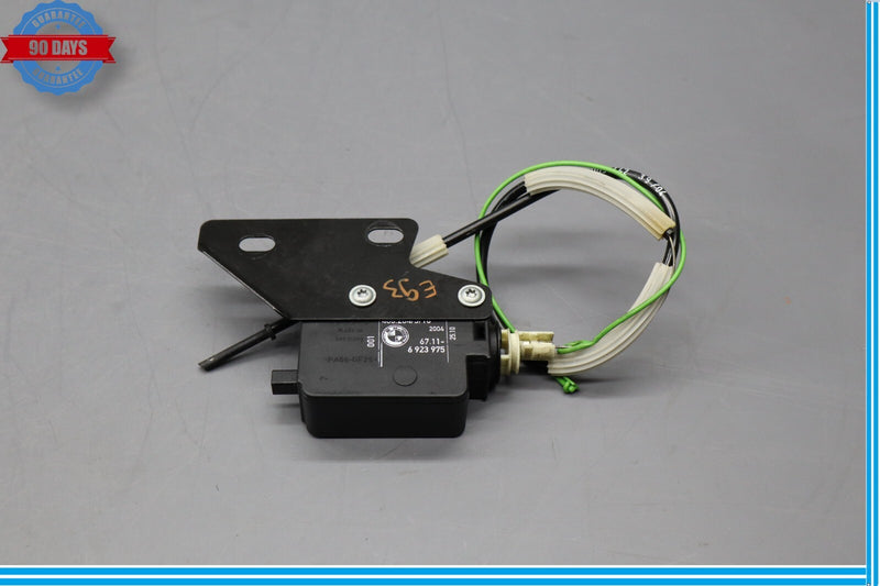 Load image into Gallery viewer, 04-10 BMW 645Ci Convertible Fuel Gas Tank Flap Door Lock Actuator w/Cable Oem