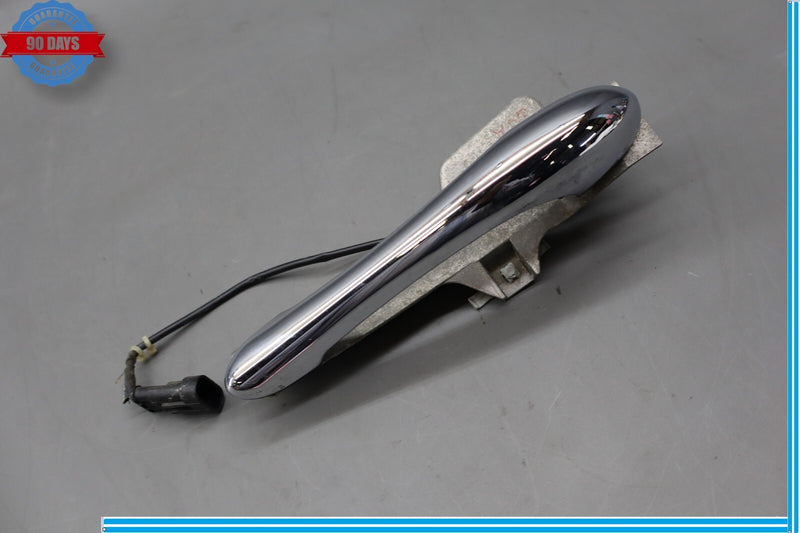 Load image into Gallery viewer, 03-13 Maserati Quattroporte M139 Rear Left Driver Side Exterior Door Handle Oem