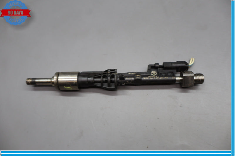 Load image into Gallery viewer, 11-16 BMW 535i xDrive Engine Motor Fuel Injector 0261500109 Oem