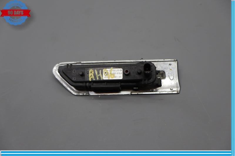 Load image into Gallery viewer, 09-13 BMW 750i F01 F02 Front Right Fender Turn Indicator Signal Light Lamp Oem