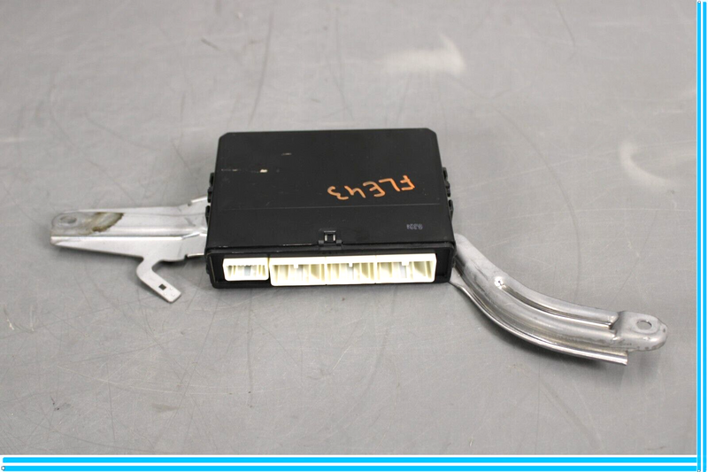 Load image into Gallery viewer, 07-09 Lexus LS460 Front Left Driver Door Multiplex Control Module Oem