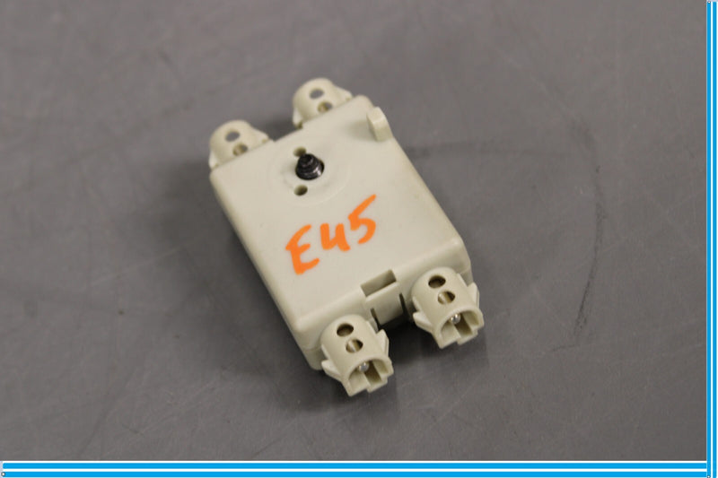 Load image into Gallery viewer, 09-15 BMW 750i 750Li F01 Rear Right Side Antenna Trap Circuit Module Unit Oem