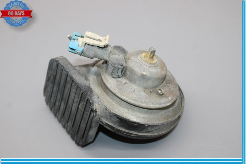 Load image into Gallery viewer, 03-09 Hummer H2 Front Left Side Low Tone Note Pitch Signal Horn Oem