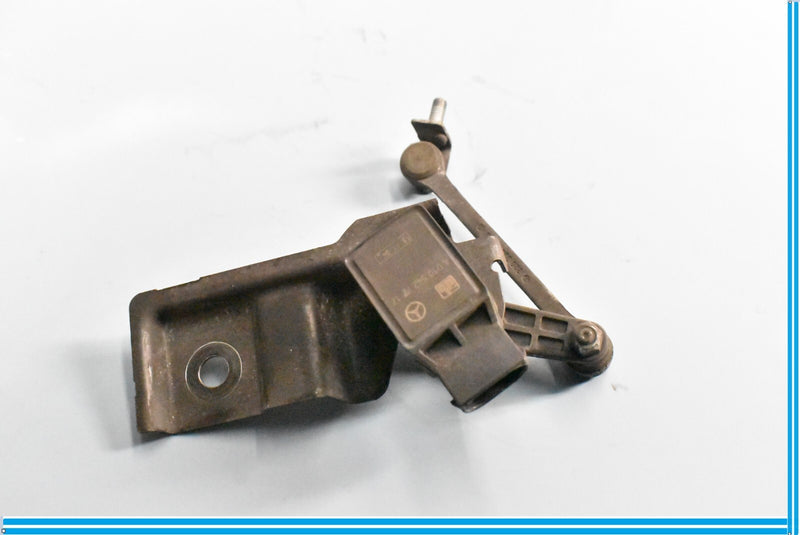 Load image into Gallery viewer, 03-06 Mercedes S55 AMG Front Left Suspension Level Height Sensor Bracket Oem