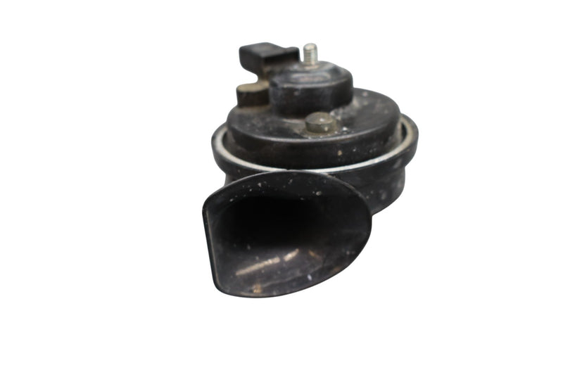Load image into Gallery viewer, 09-19 BMW 640i 650i 750i 740i Right Side Low Pitch Tone Note Horn Signal Oem