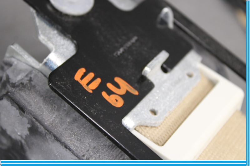Load image into Gallery viewer, 07-13 BMW X5 E70 Rear Left or Right Side Seat Belt Seatbelt Retractor Oem