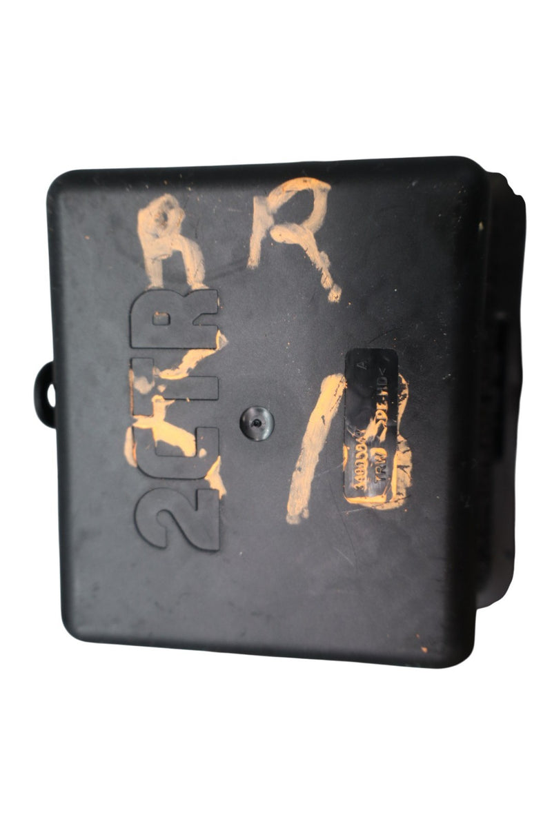 Load image into Gallery viewer, 09-14 Hyundai Genesis Rear Center Seat Belt Reactor Black 898503M500 Oem