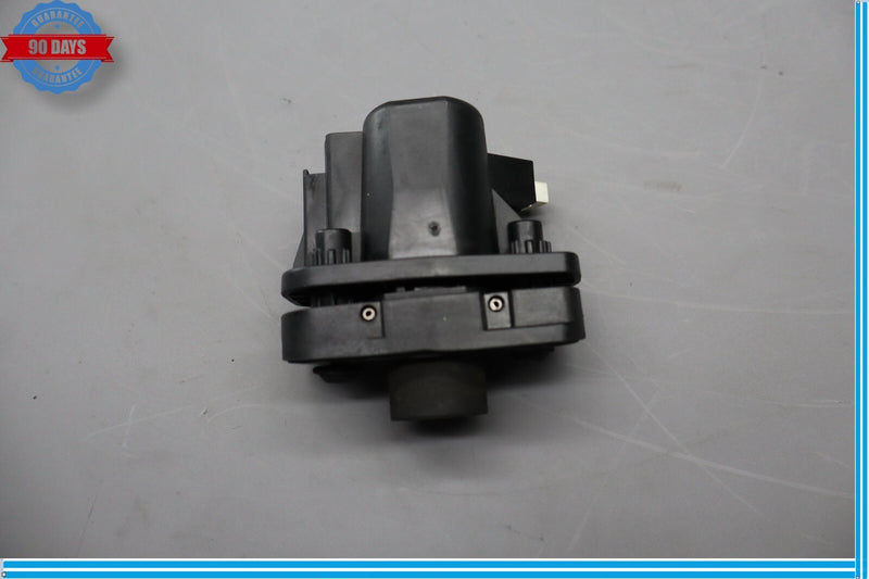 Load image into Gallery viewer, 07-14 Mercedes W216 CL550 CL600 Rear Trunk Lid Lock Latch Actuator Oem