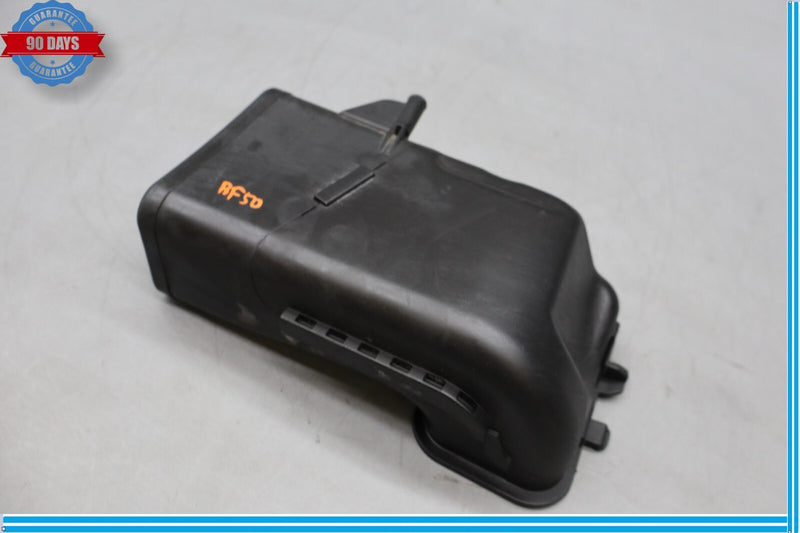 Load image into Gallery viewer, 09-15 BMW 750Li xDrive Right Passenger Side Engine Air Intake Duct Oem