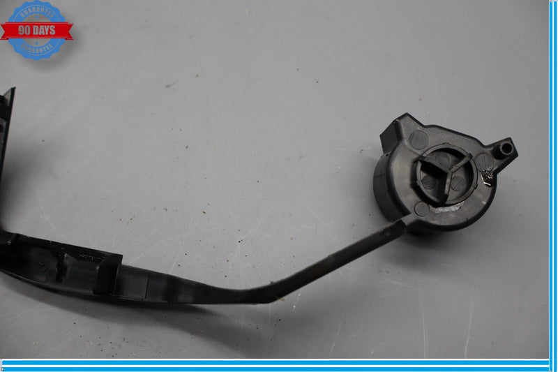 Load image into Gallery viewer, 10-15 Mercedes C250 C350 E350 W207 Coupe Front Right Side Seat Cover Trim Oem