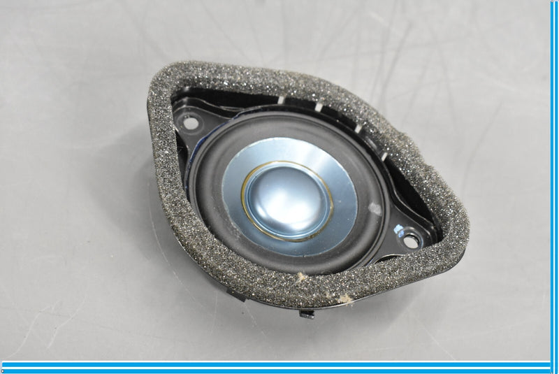 Load image into Gallery viewer, 06-12 Mercedes W164 GL550 GL450 Rear Right Side Door Tweeter Speaker Oem